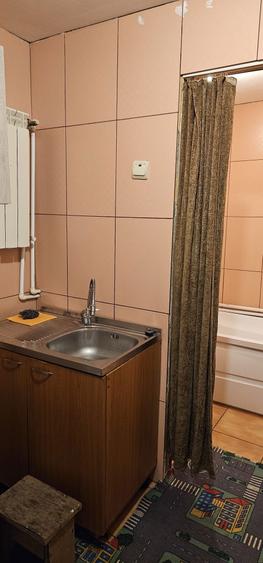 Inchiriez garsoniera la curte - 4