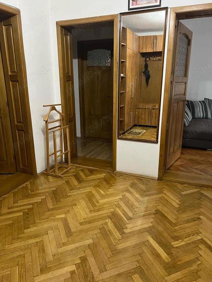 Ap. 3 camere cu garaj sub bloc zona I. Traian - 3