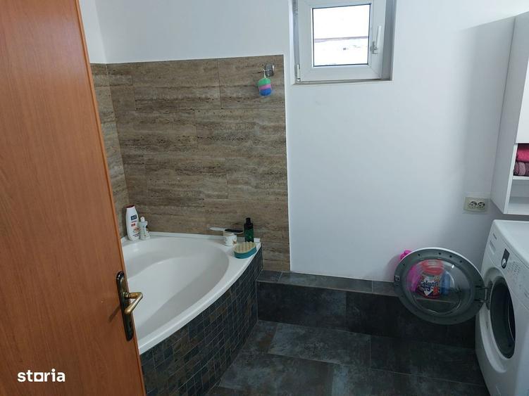 Casa si spatiu comercial service auto Odobesti - 7