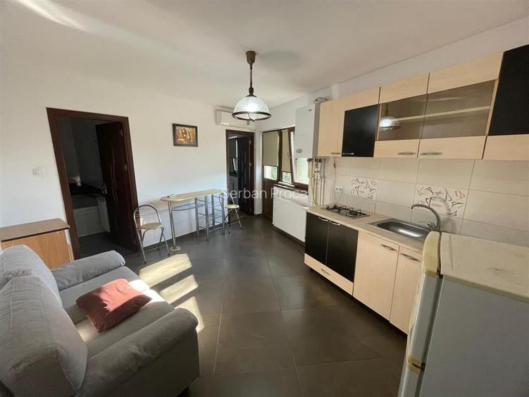Apartament 2 camere, Bloc Privat in Nicolina