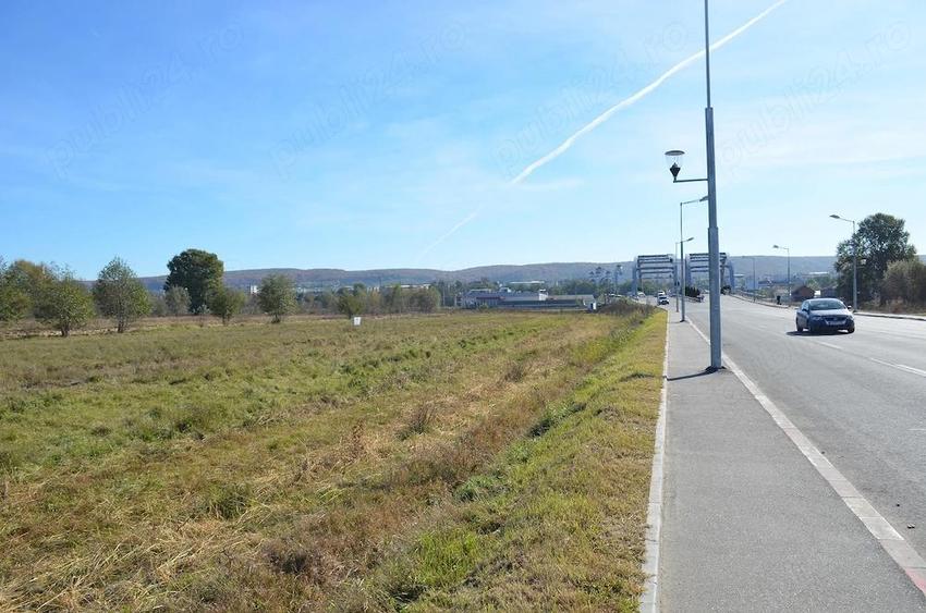 Teren intravilan premium de vanzare 7.002 mp | Deschidere 70 m la bulevard | Mioveni - 2