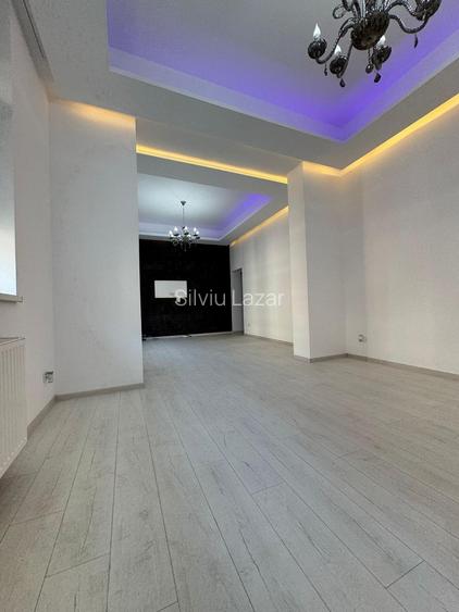 10 Minute Metrou Universitate | Apartament spațios de 101 mp | Parter Inalt