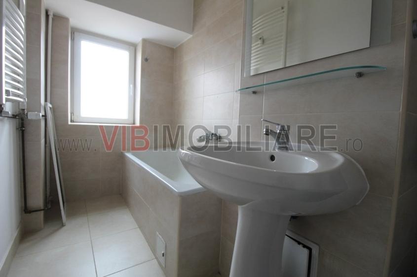 Piata Alba Iulia - Rond Alba Iulia - Banca Transilvania -studio renovat - 4