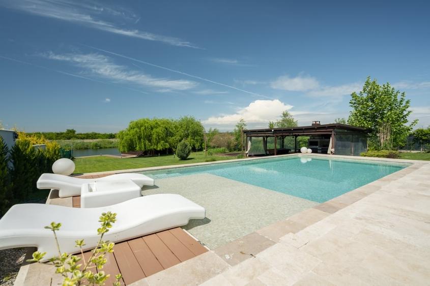 Vila individuala cu piscina si deschidere la lac - Izvorani, zona exclusivista - 16