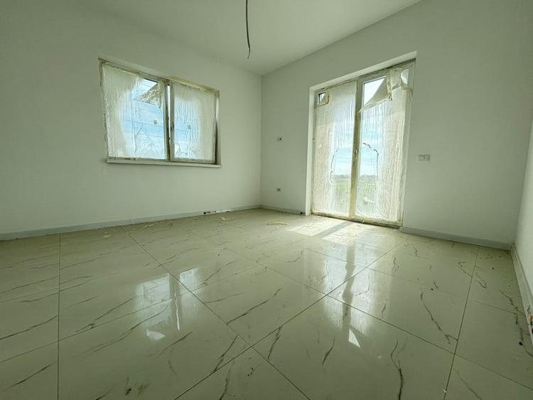 Duplex 4 camere, 110 mp utili, 335 mp teren, toate utilitatile -Giroc - 8