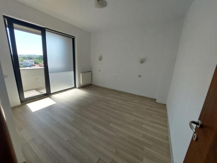 Bd. MAMAIA, spatiu BIROURI, 103 mp. - 11