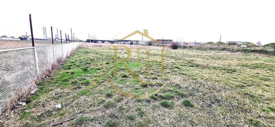 Vand teren intravilan Zona Fraidorf,comison ,,0'' - 3