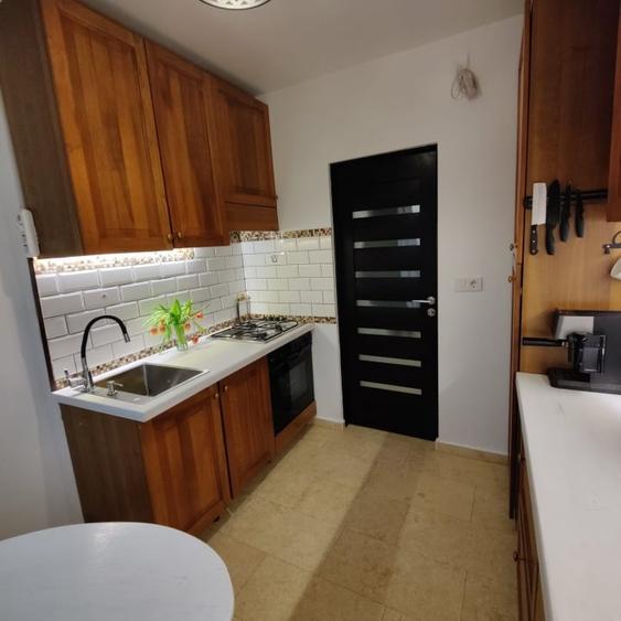 apartament decomandat zona nord etaj 2 - 4