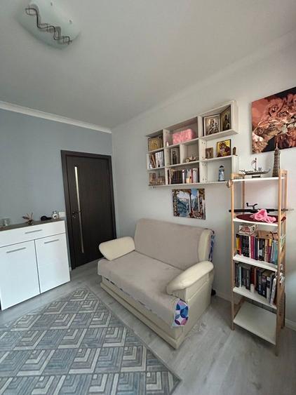 Inchiriez apartament 3 camere - 2