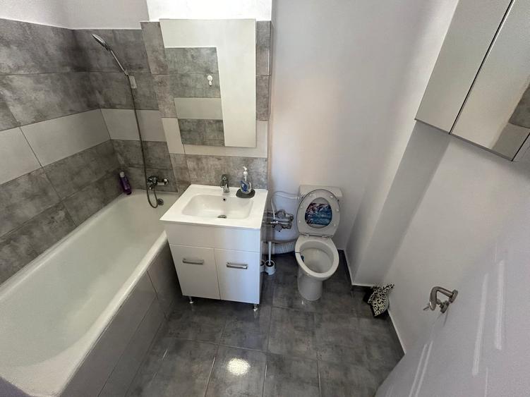 Titan 2 Camere 59 Mp Bloc 1978 Reabilitat Instalatii Schimbate 1 Min Metrou - 7