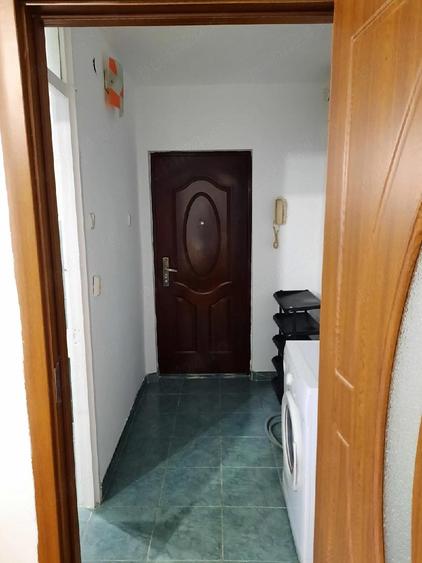 Ofer spre inchiriere Garsoniera, Craiova, Rovine, linga scoala 39 - 2