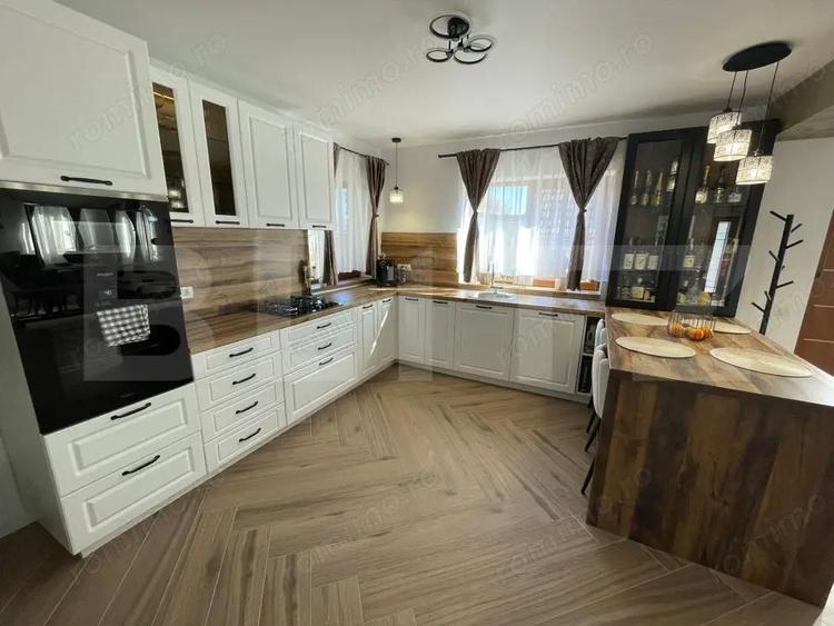 Casa cu etaj 175 MP utili cu teren generos intravilan de 4101 MP - 4