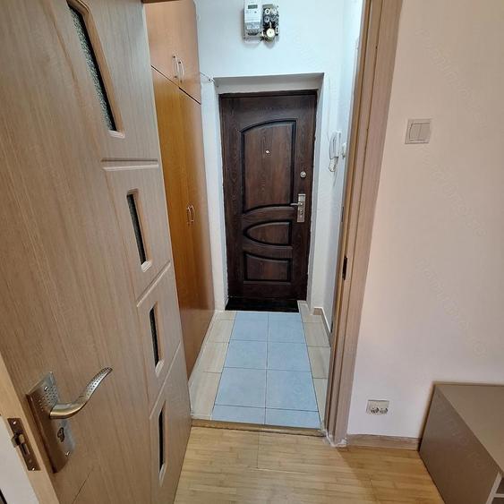 Proprietar inchiriez garsionera cf2 - 3