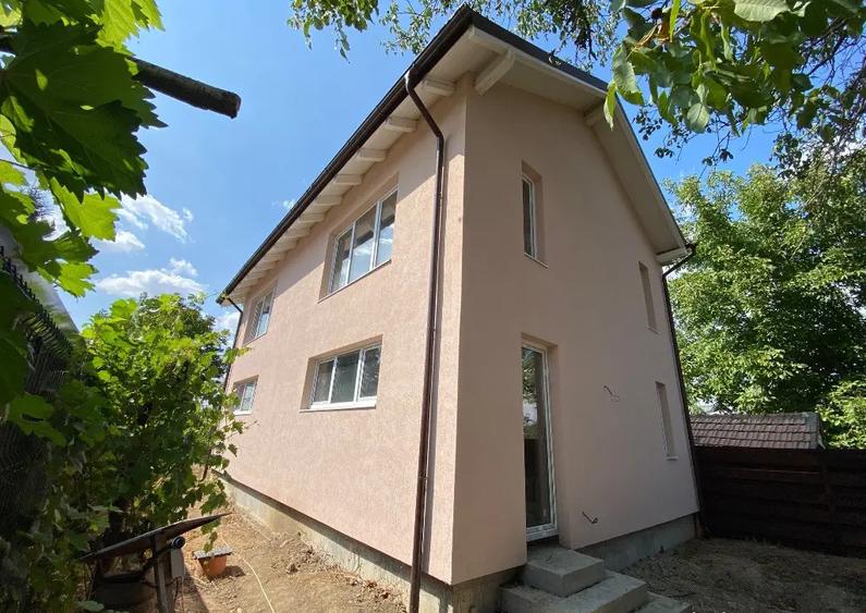 Vila P+E+pod Saftica Balotesti, Tunari, 120 mp utili, 370 mp curte - 3