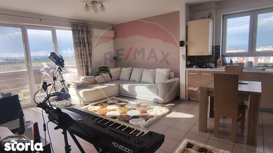 Apartament cu 3 camere de vanzare in Avangarden 3 - 8