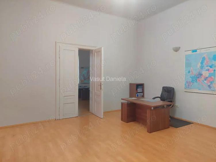 Dau in chirie apartament in casa ,doua camere,ultracentral,suprafata ultima 100 MP Dau in chirie apartament in casa ,doua camere,ultracentral,suprafata ultima 100 MP