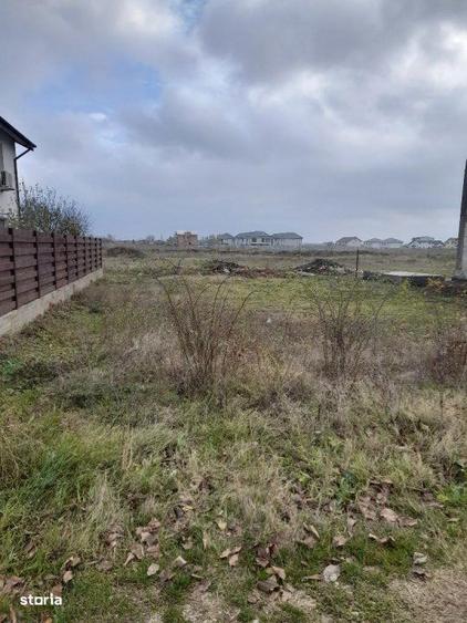 Un lot de teren 537 mp! Ideal pentru constructie,toate utilitatile! S - 1