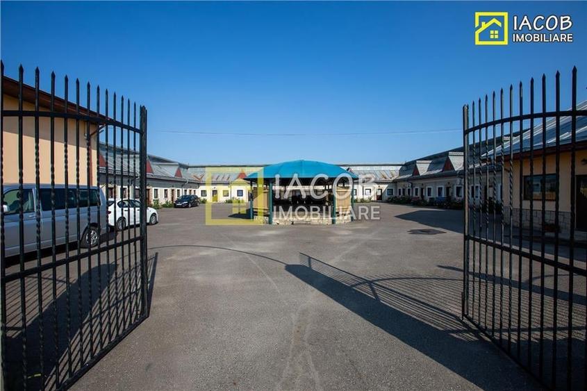 Pensiune cu 15 camere de cazare, restaurant, corpuri administrative, terenuri cu - 1