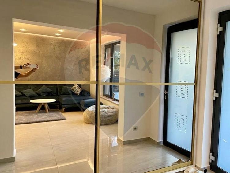 Casa / Vila lux cu 4 camere de inchiriat in Pipera - 5