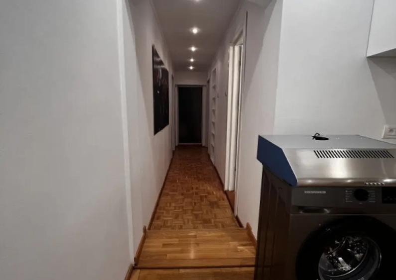 De inchiriat apartament 3 camere in vila, Strada Trivale - 8