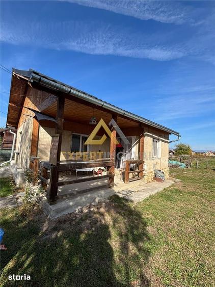 Casă cu 2 camere cu Teren 2186 Mp în Satulung