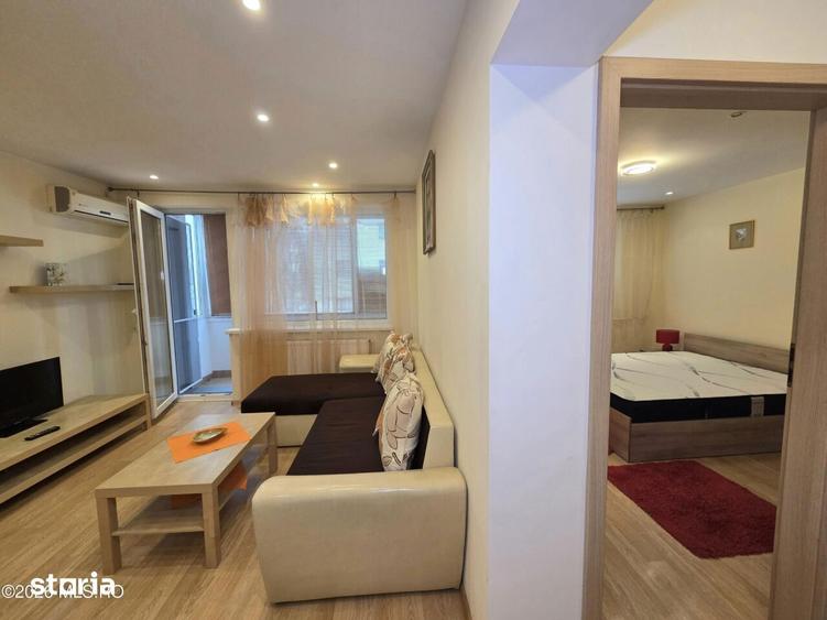 Apartament cu 3 camere semidecomandat, mobilat în Tomis II