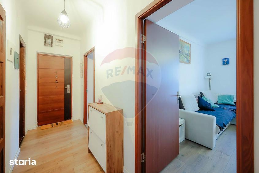Apartament cu 2 camere decomandat, mobilat în Central