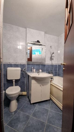 Apartament cu 2 camere decomandat în Calea Romanului