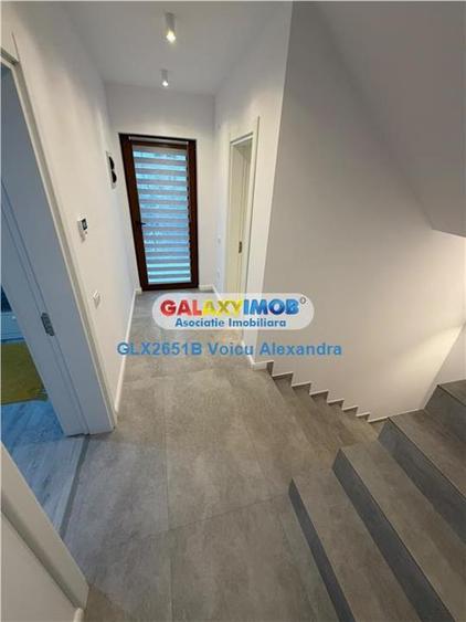 Casă cu 5 camere cu Teren 250 Mp în Central