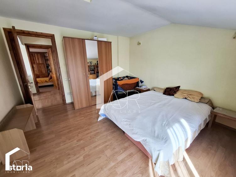 Casă cu 6 camere cu Teren 167 Mp în Republicii