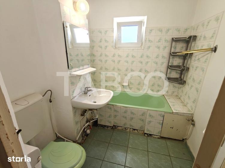 Apartament cu 2 camere decomandat în Terezian