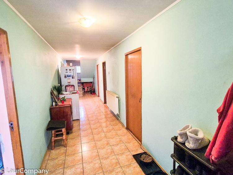 Casă individuală cu 10 camere cu Canalizare în Găvana