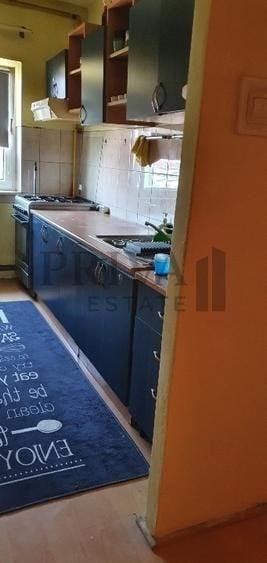 Apartament cu 2 camere semidecomandat, mobilat în Girocului