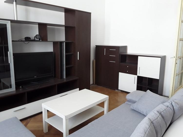Apartament cu 2 camere semidecomandat, mobilat în Universitate