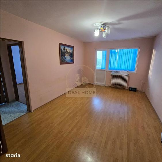 Apartament cu 2 camere decomandat în Alexandru cel Bun