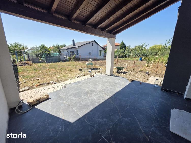 Casă cu 5 camere cu Teren 350 Mp în Becicherecu Mic