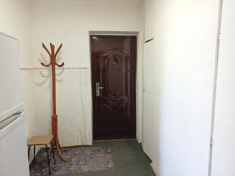 Apartament cu 2 camere semidecomandat în 1 Decembrie 1918