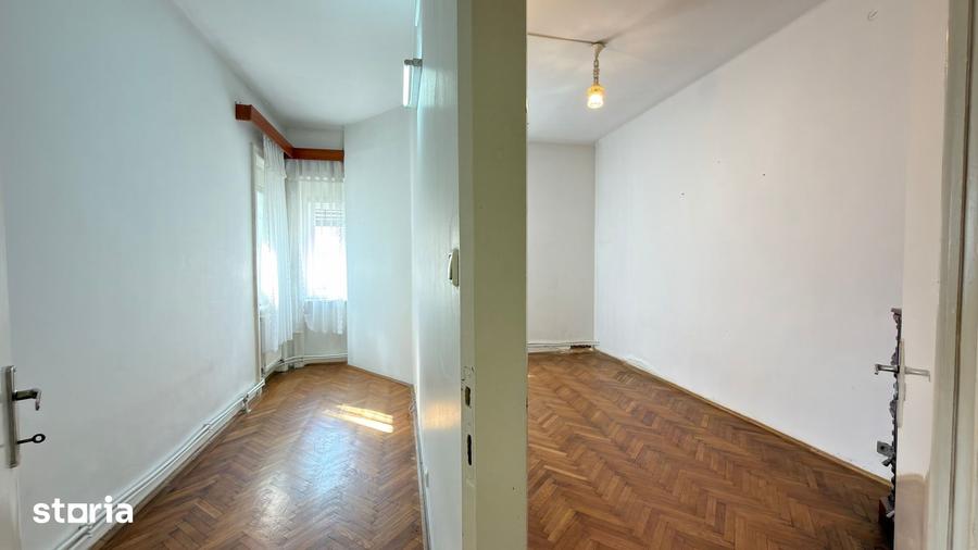 Spațiu comercial, de 342 mp, în Central