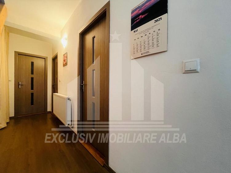 Duplex cu 3 camere cu Canalizare în Ampoi 3