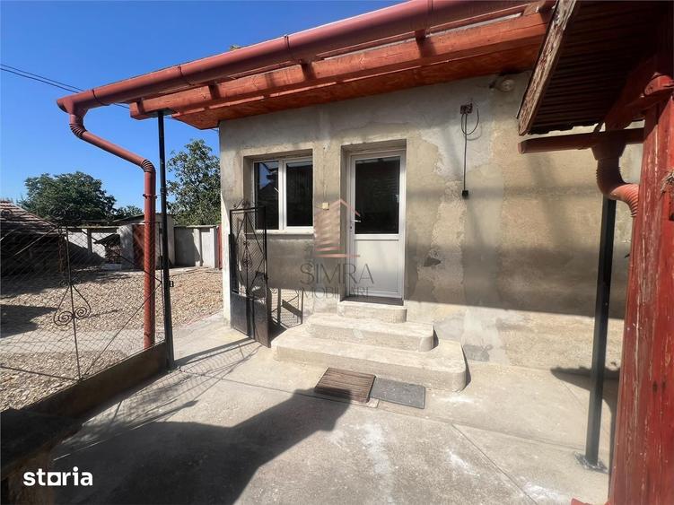 Casă cu 4 camere cu Teren 711 Mp în Borș