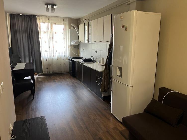 Apartament cu 2 camere semidecomandat în Florești