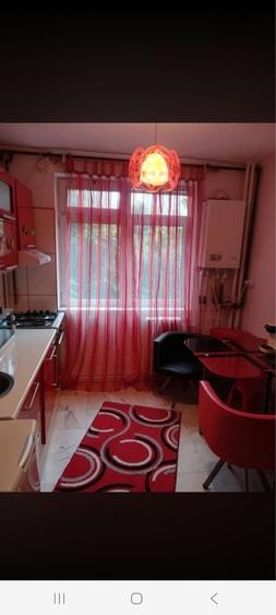 Apartament cu 3 camere în Doamna Ghica