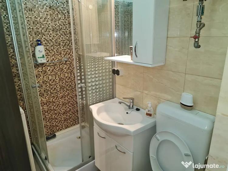Garsonieră semidecomandată în Gării