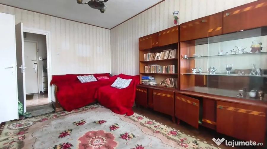 Apartament cu 2 camere decomandat în Zamfirescu