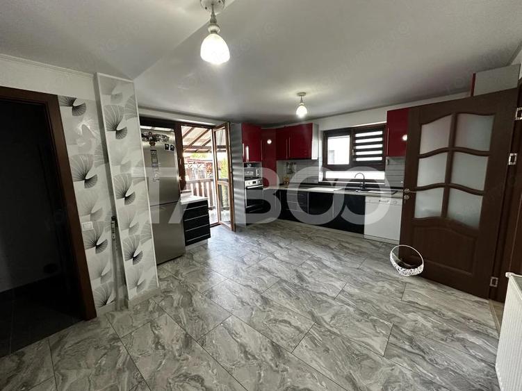 Casă cu 5 camere cu Teren 426 Mp în Central