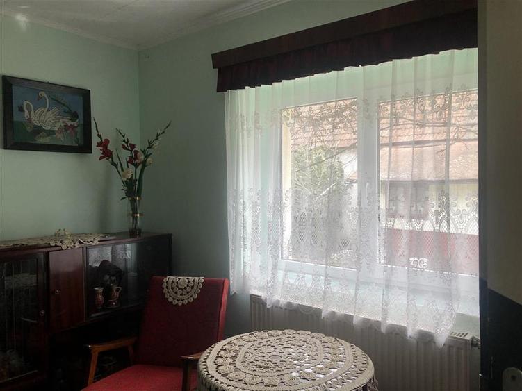 Casa locuibila cu teren generos,  REPUBLICII SANPETRU - 8