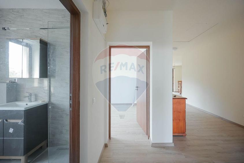 De vanzare Casa noua  cu 4 camere, teren 1190 mp  Cartier Podgoria - 15