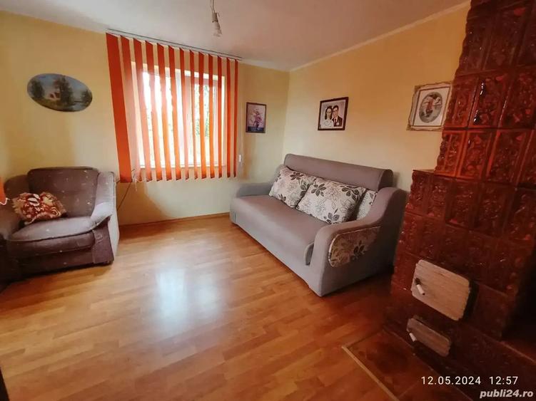 casa batraneasca stare buna aproape de oras - 4