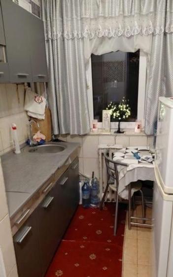 2 Camere ,Semi , Tomis nord, 30 mp, 2/4, Gaze la usa - 4