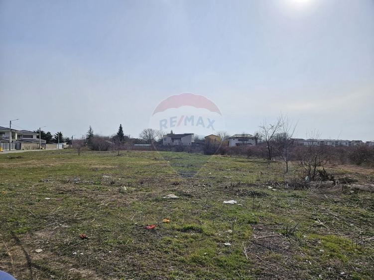 Teren 5,325mp Otopeni , Strada Grivita 53 - 1